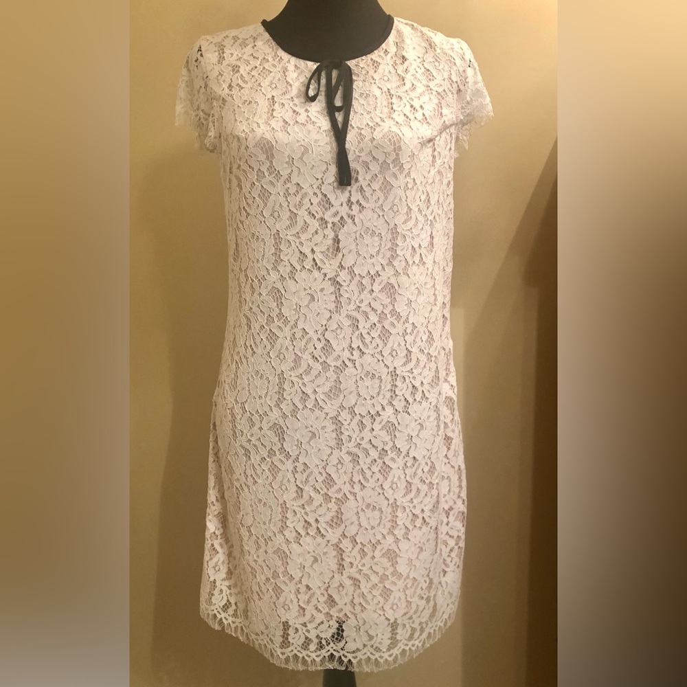 fab’rik - short sleeve lace shift with contrasting neck tie